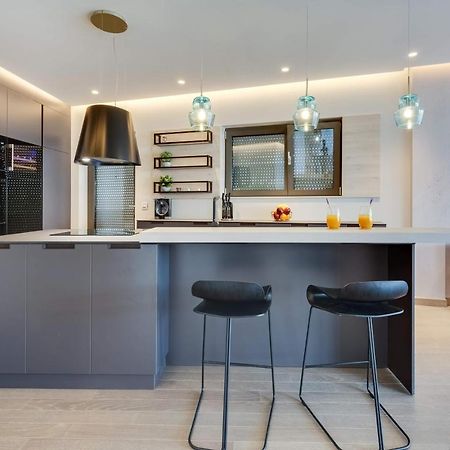 זאדאר Shell Luxury Residences With Pool And Whirlpool מראה חיצוני תמונה