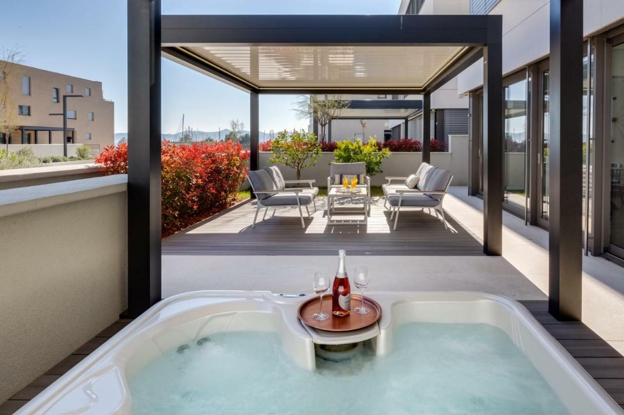 זאדאר Shell Luxury Residences With Pool And Whirlpool מראה חיצוני תמונה