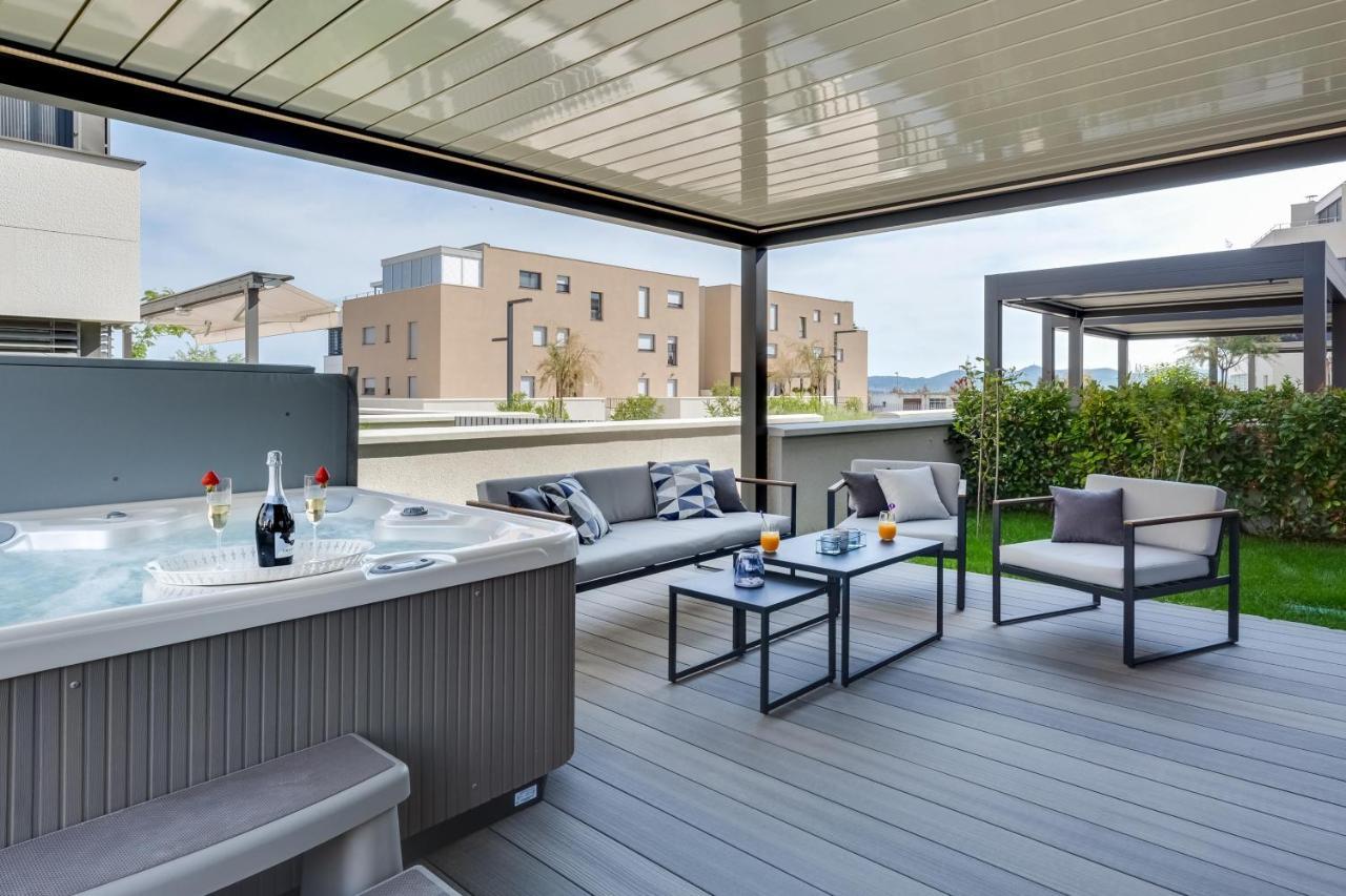 זאדאר Shell Luxury Residences With Pool And Whirlpool מראה חיצוני תמונה