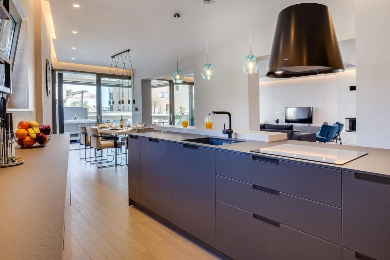 זאדאר Shell Luxury Residences With Pool And Whirlpool מראה חיצוני תמונה